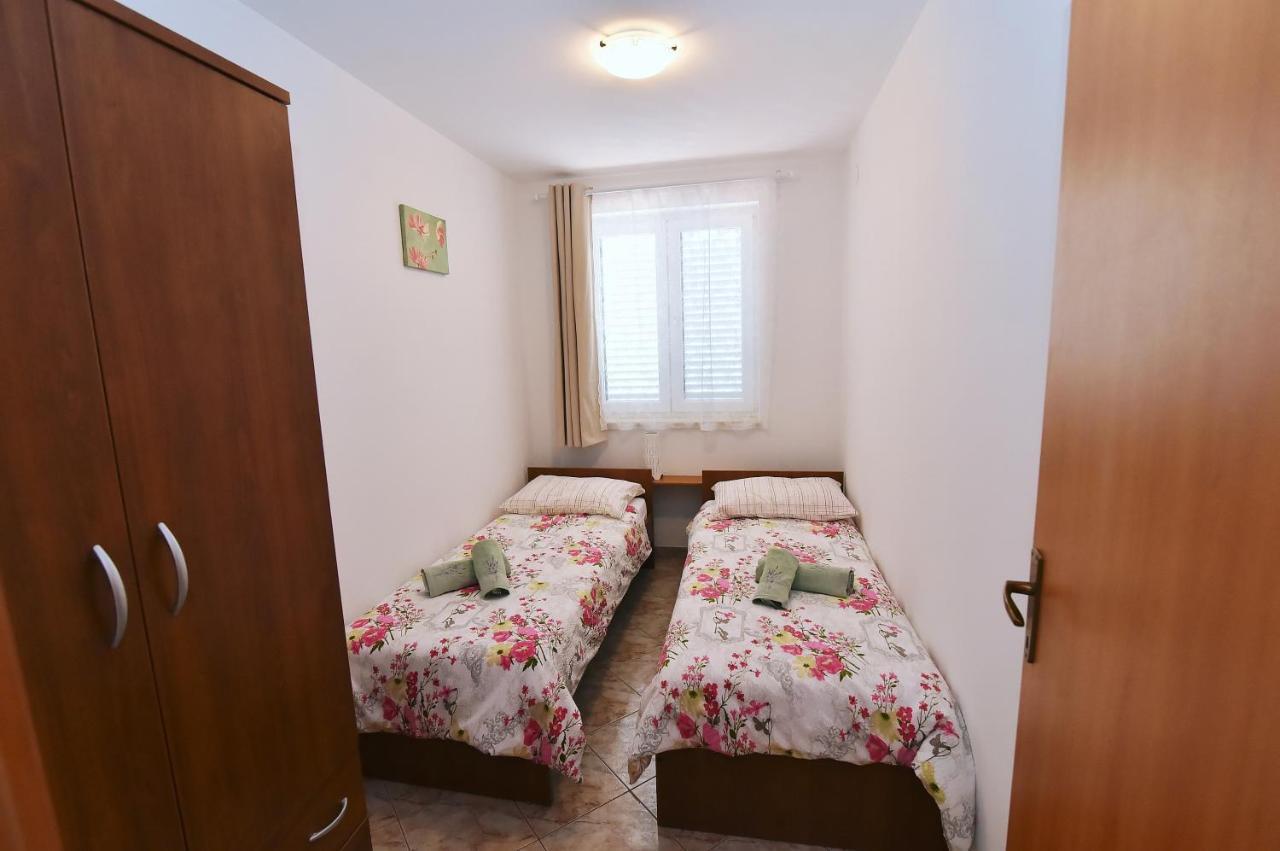 Apartments Luni II Baška Zewnętrze zdjęcie